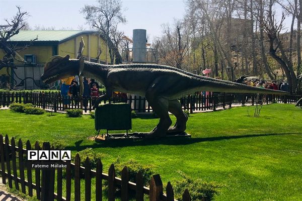 باغ گل‌های کرج