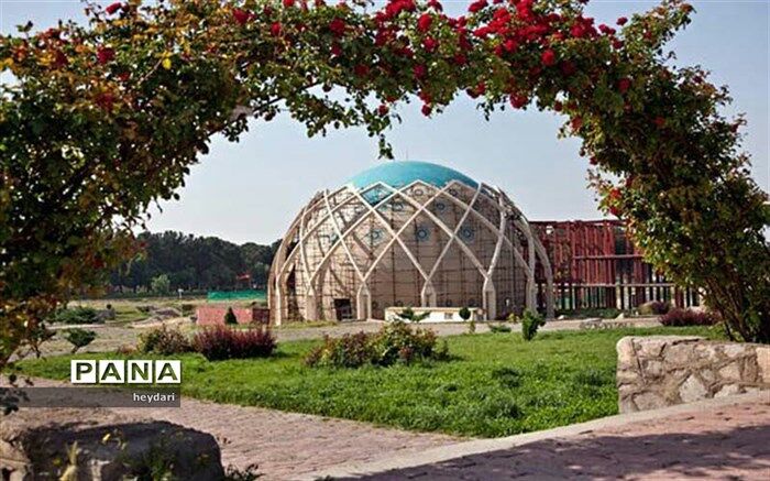 افلاک نمای خیام نیشابوری، بزرگترین افلاک نمای خاورمیانه