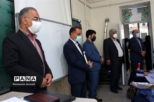 بازدید مدیر کل آموزش پرورش استان فارس از بازگشایی حضوری مدارس