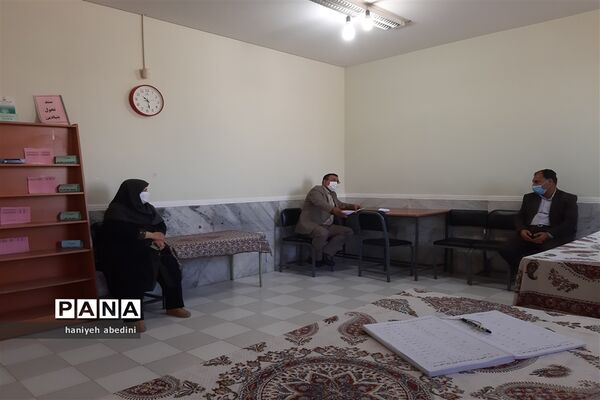 استقبال دانش‌آموزان دبیرستان سروش از بازگشایی حضوری مدارس