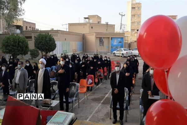 نواختن زنگ بازگشایی حضوری  مدارس در شوشتر