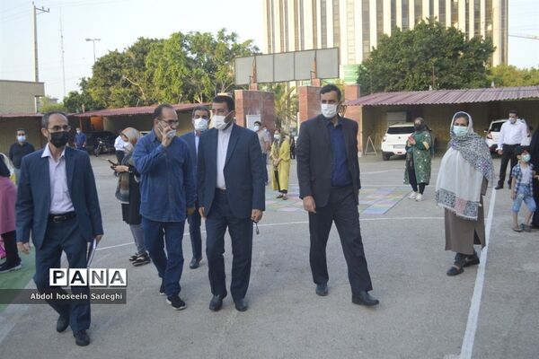 بازگشت به آموزش حضوری در دبستان شهید باهنر دوره اول و دوم شهرستان بوشهر