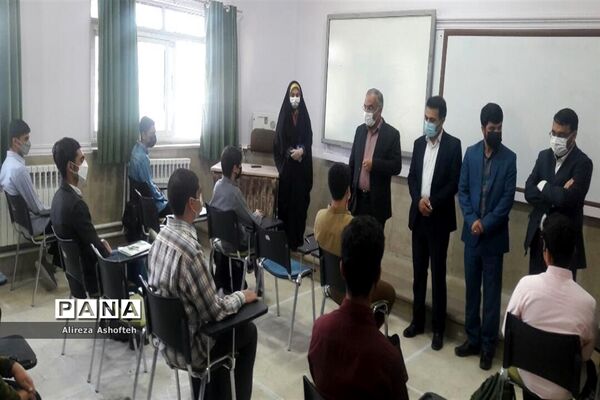 بازدید سر زده مدیرکل آموزش و پرورش از مدارس شیراز