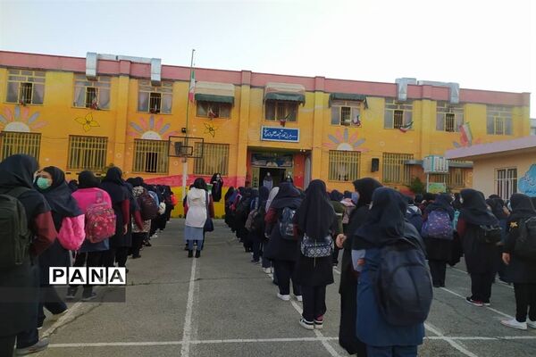 رنگ و بوی پاییزی با حضور دانش‌آموزان در مدارس