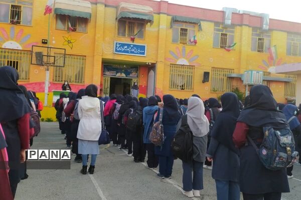 رنگ و بوی پاییزی با حضور دانش‌آموزان در مدارس