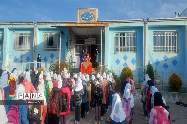 حضور حداکثری دانش‌آموزان در اولین روز آموزش حضوری در فیروزکوه