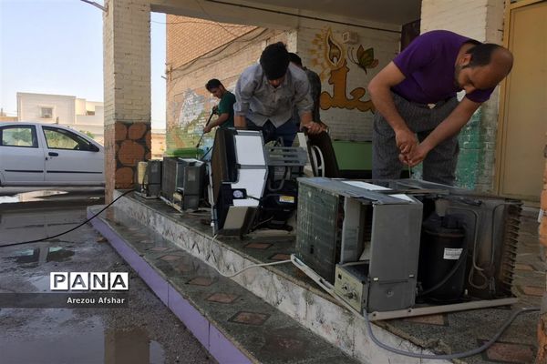 اجرای پویش  «بوی ماه مدرسه» در مدارس مناطق  کم‌برخوردار بندرامام خمینی (ره)