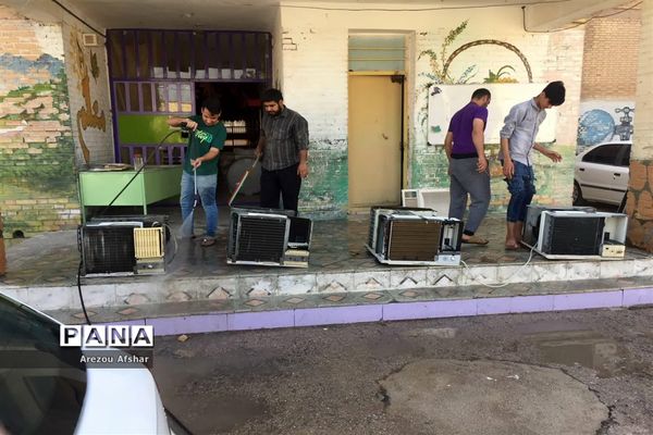 اجرای پویش  «بوی ماه مدرسه» در مدارس مناطق  کم‌برخوردار بندرامام خمینی (ره)