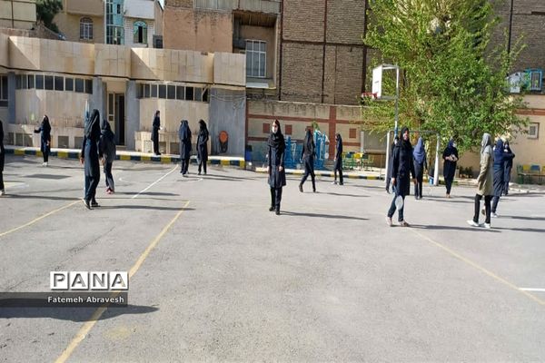 حضور دانش‌آموزان در مدرسه همراه با شور و نشاط اول مهر