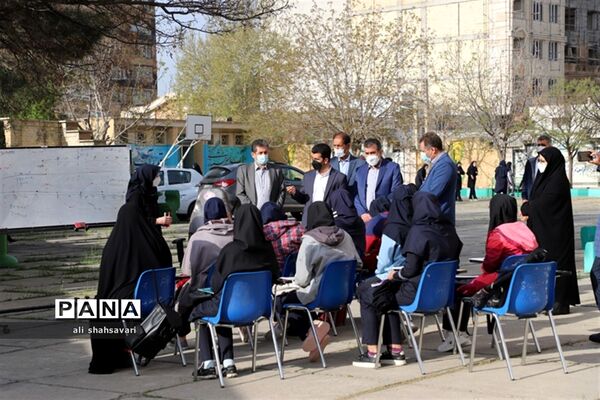 بازدید معاون تربیت‌بدنی و سلامت وزارت آموزش و پرورش از روند آموزش حضوری در استان کرمانشاه