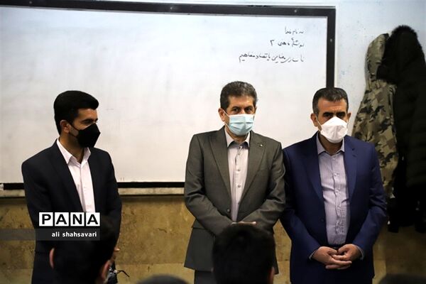 بازدید معاون تربیت‌بدنی و سلامت وزارت آموزش و پرورش از روند آموزش حضوری در استان کرمانشاه