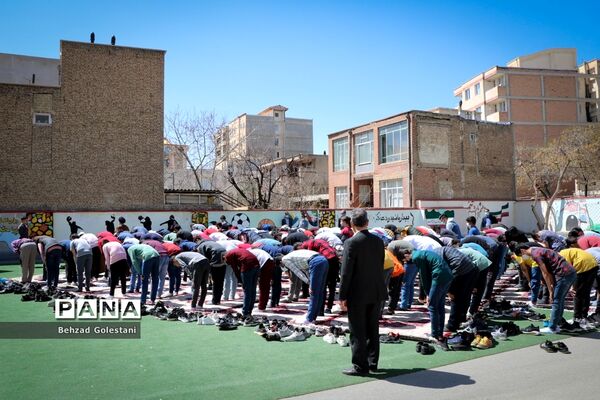 آئین زنگ نماز در مدارس آذربایجان غربی