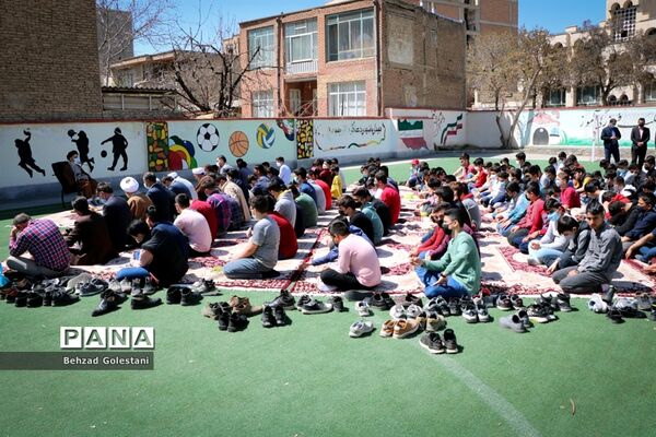 آئین زنگ نماز در مدارس آذربایجان غربی
