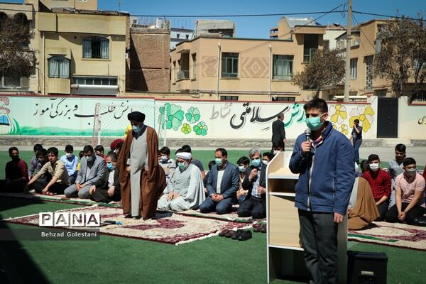 آئین زنگ نماز در مدارس آذربایجان غربی