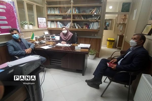 بازدید از مدارس ناحیه 5 استان اصفهان