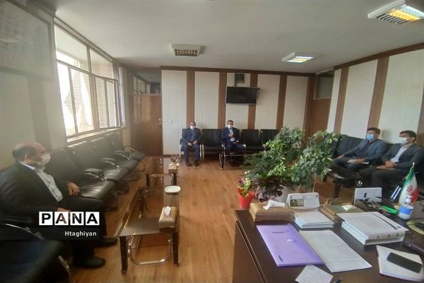 بازدید از مدارس ناحیه 5 استان اصفهان