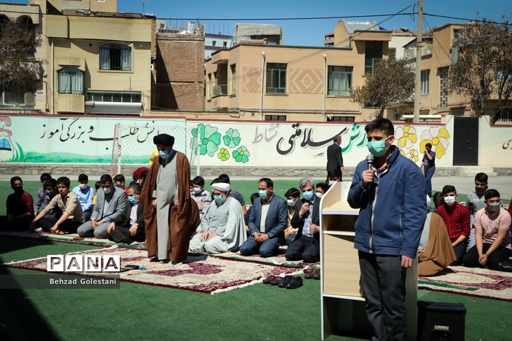 آیین عبادی زنگ نماز در مدرسه مصلی نژاد ناحیه یک ارومیه برگزار شد