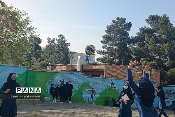 حال و هوای  سال نو در دبیرستان دخترانه حدیث کساء ناحیه یک ری