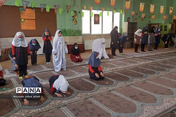 برگزاری زنگ‌ نماز در مدارس رودهن همزمان  با بازگشایی  مدارس