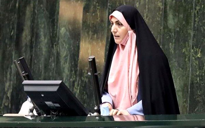 توجه به موضوع دانش‌بنیان باید از مدارس ابتدایی آغاز شود
