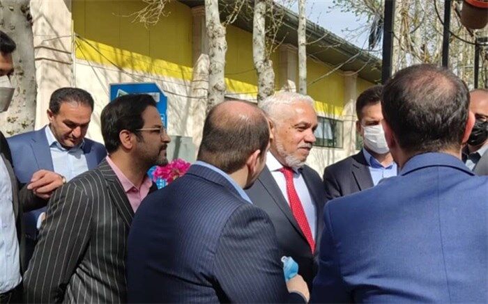 بازدید سفیر کوبا از جشنواره لاله‌ها در کرج