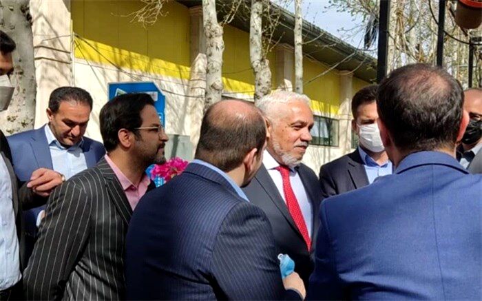 بازدید سفیر کوبا از جشنواره لاله‌ها در کرج