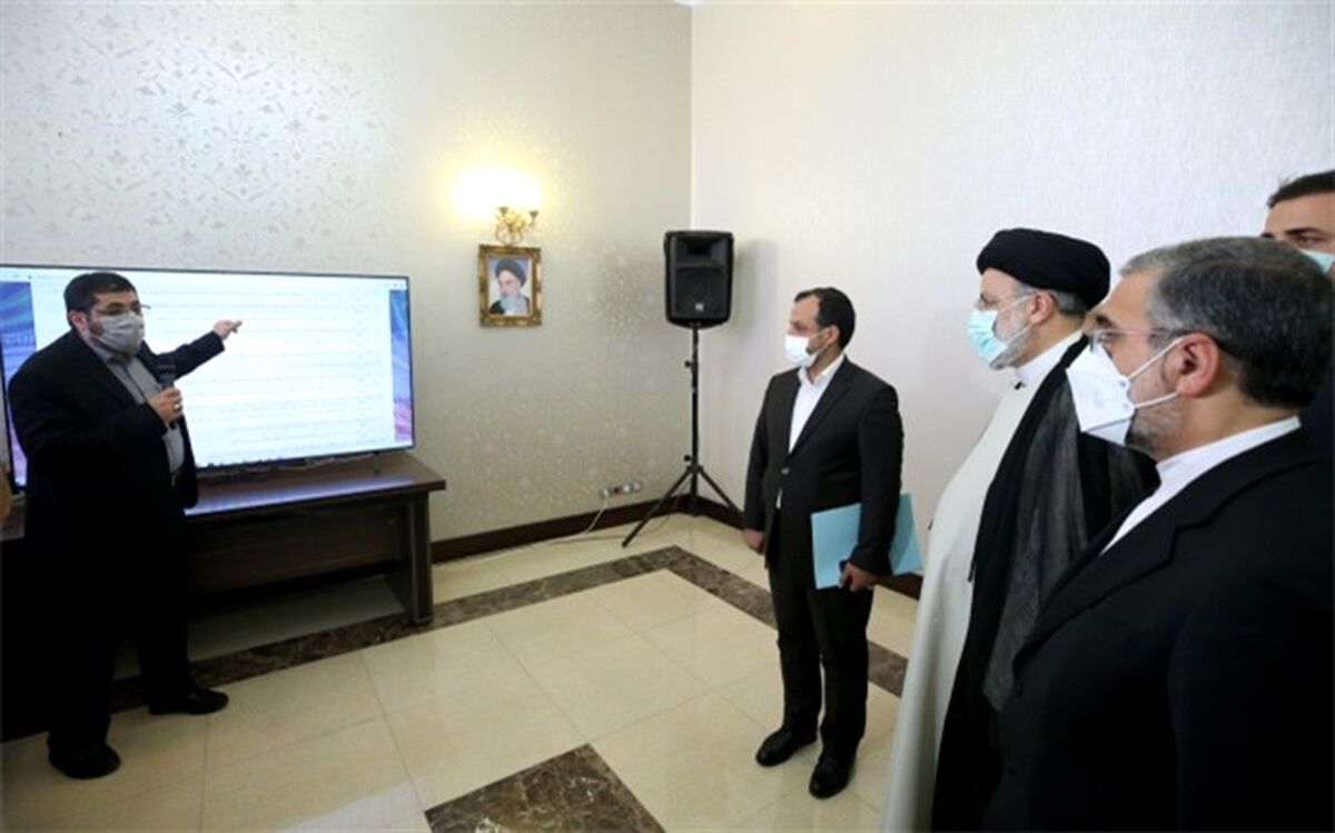 بازدید رئیس‌جمهوری از فعالیت‌های درگاه ملی مجوزهای کسب و کار