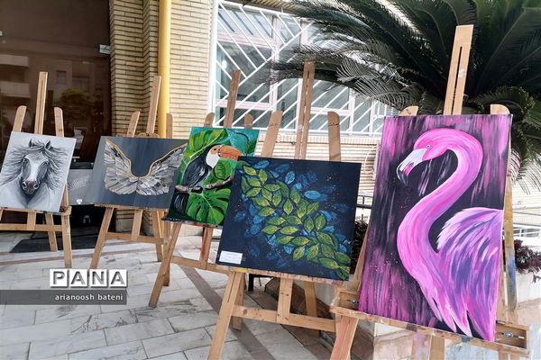 بازدید استاندار گلستان از نمایشگاه محصولات تولیدی هنرستان‌های استان