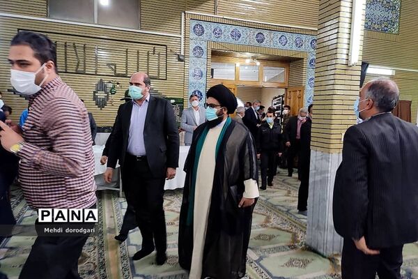 برگزاری نماز جمعه رودهن با حضور استاندار تهران