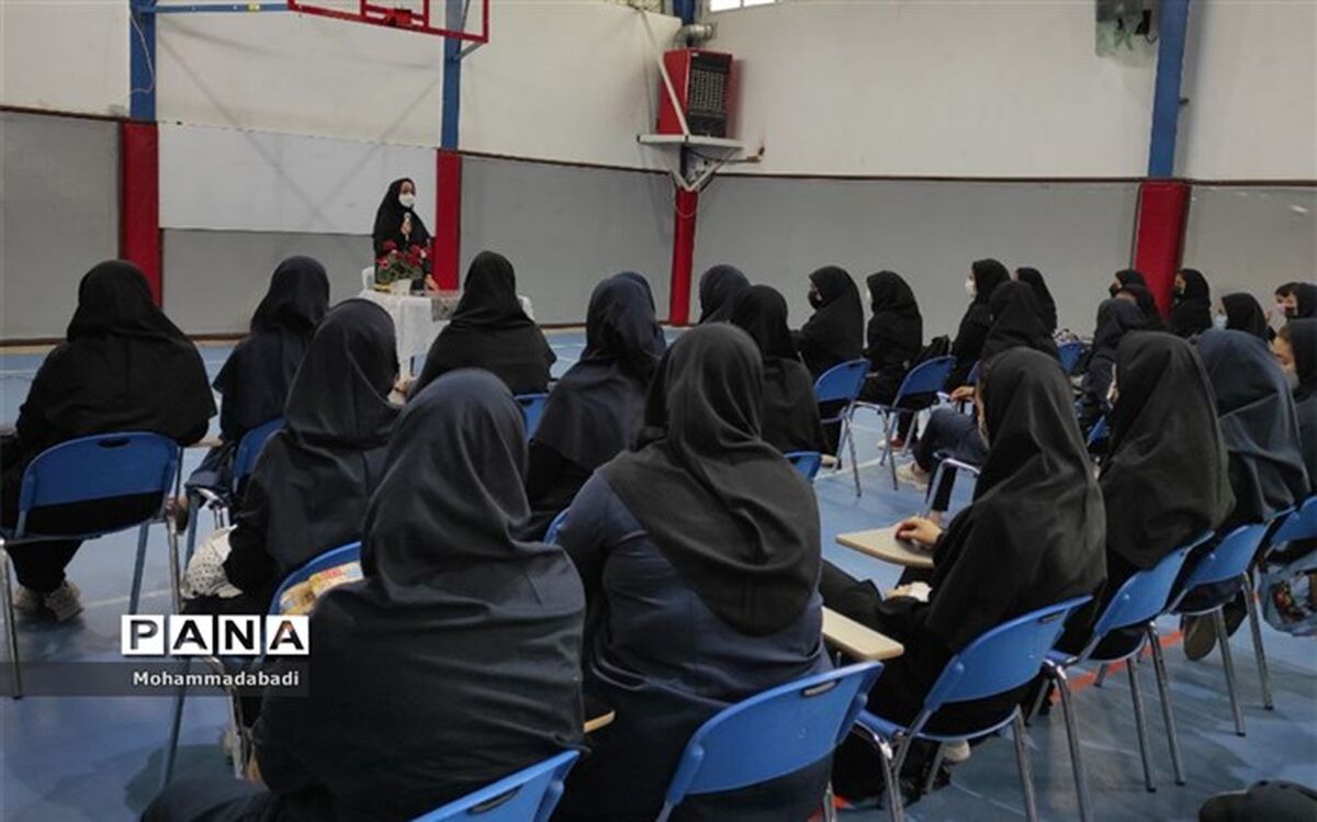 برگزاری کارگاه کاهش استرس در دبیرستان شاهد غرویان نیشابور