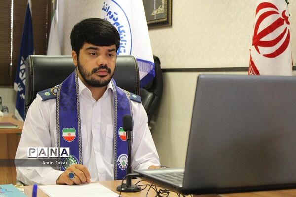 جلسه ویدئو کنفرانس مسئولان سازمان دانش‌آموزی استان فارس