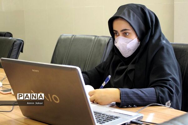 جلسه ویدئو کنفرانس مسئولان سازمان دانش‌آموزی استان فارس