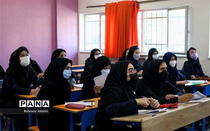 معلمی که مهر مادری‌ خود را با عشق معلمی درآمیخت