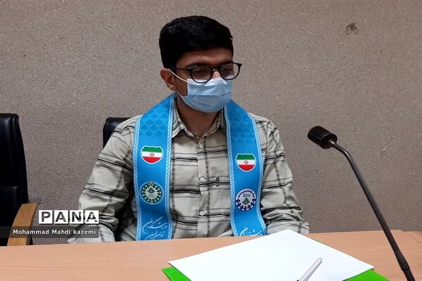 اولین مناظره دانش‌آموزان مدارس استثنایی با دانش‌آموزان منطقه ۱۳