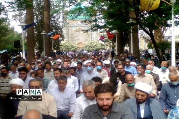 برپایی نماز باران در کاشمر
