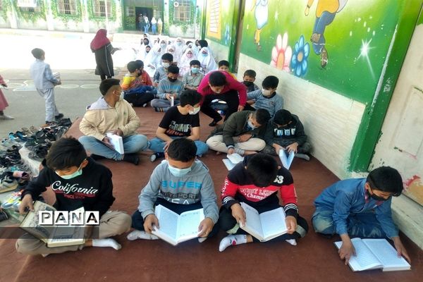 محفل انس با قرآن در مدارس جوادآباد