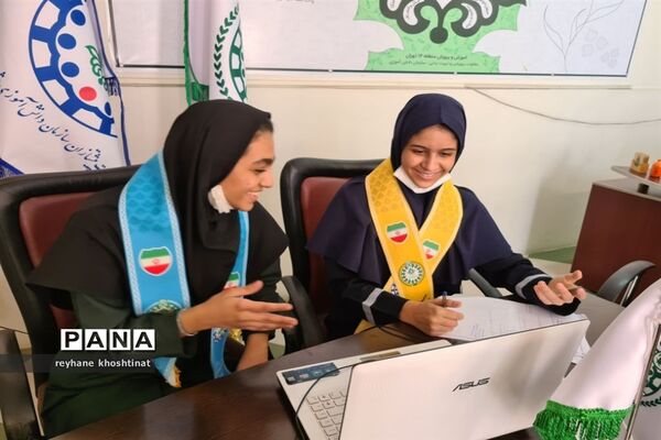 مناظره دانش‌آموزی با موضوع نقش آموزش مجازی در فعالیت‌های آموزشی و پرورشی مدارس
