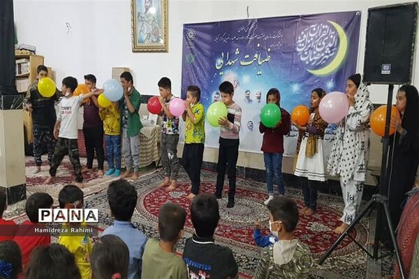 ضیافت شهدایی در روستاهای کم‌برخوردار