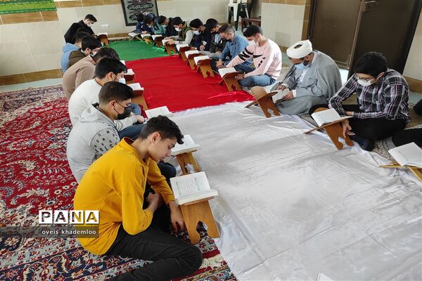 محفل انس با قرآن در دبیرستان شهید باهنر گلوگاه