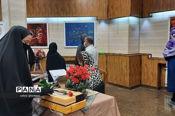 نمایشگاه گروهی خط نقاشی «به‌ نام تو..» در شهرستان دماوند