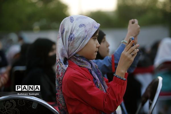 ضیافت افطاری با کودکان شهر