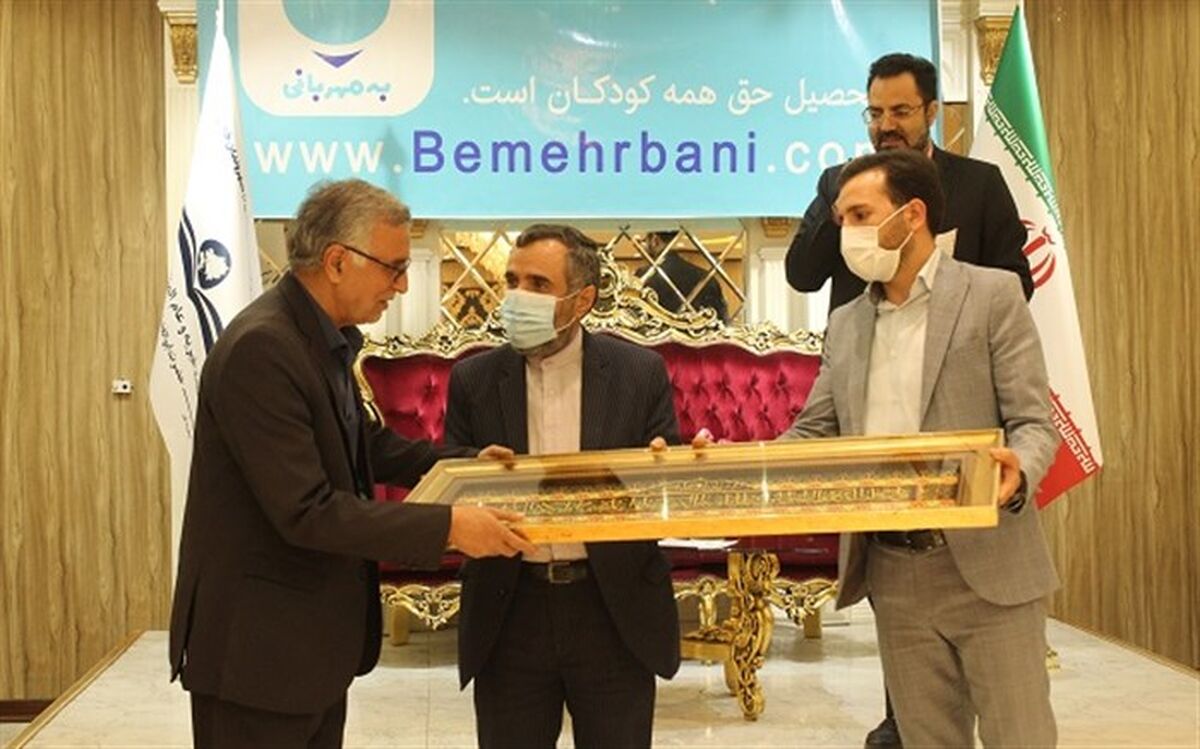 تقدیر از دانش‌آموزان برگزیده موسسه خیریه دارالاکرام قم