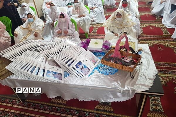جشن تکلیف دانش‌آموزان دبستان توحید منطقه ۱۱