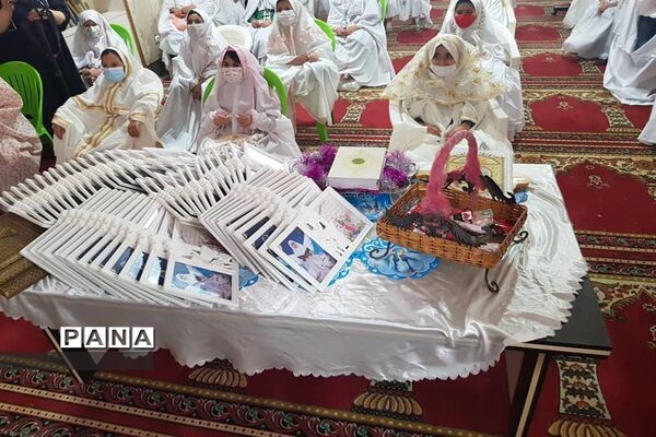 جشن تکلیف دانش‌آموزان دبستان توحید منطقه ۱۱