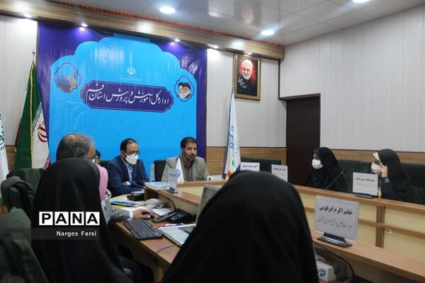 جلسه افتتاحیه  یازدهمین دوره مجلس دانش‌آموزی دختران استان قم