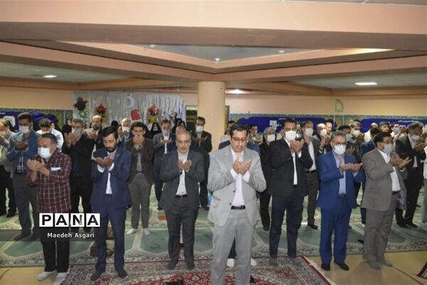 نشست هم‌اندیشی مدیران مدارس ناحیه یک قم