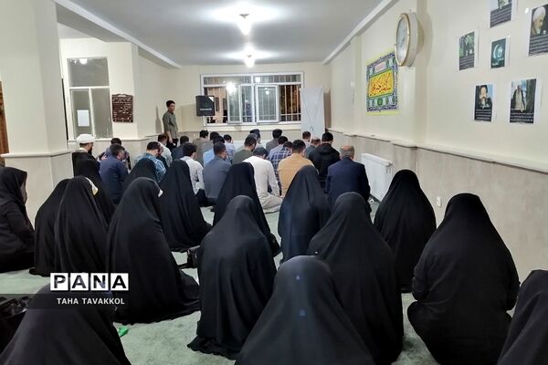 ضیافت افطاری و نشست صمیمی جمعی از اصحاب رسانه با امام جمعه شهرستان پردیس
