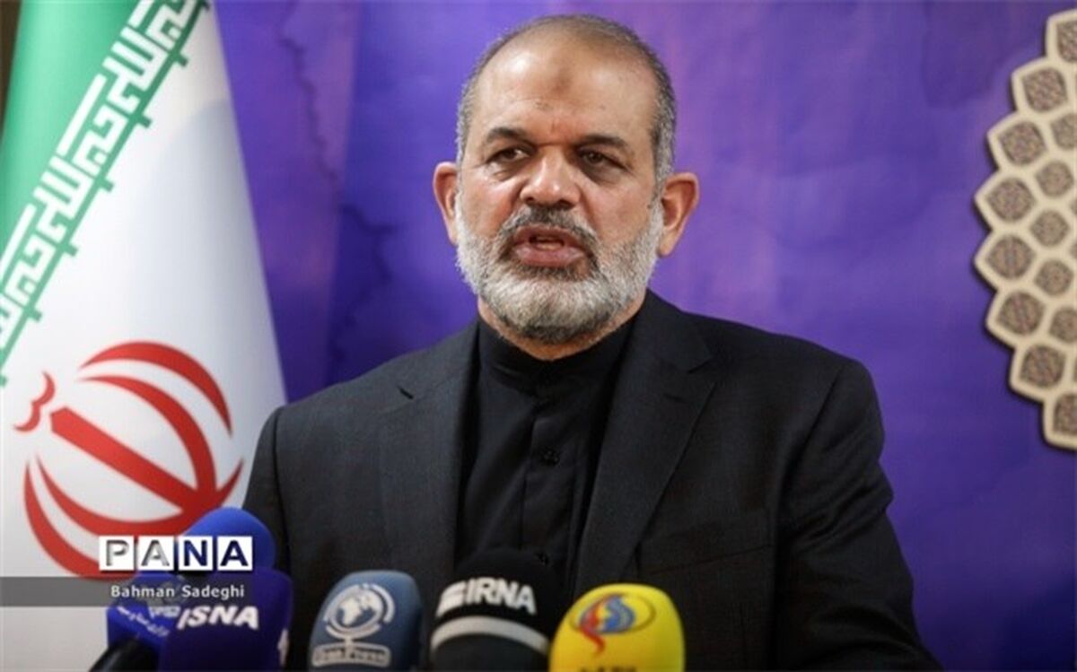 وزیر کشور: اجرای پتروشیمی میانکاله متوقف خواهد ماند