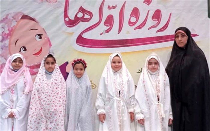 روزه، خالق حس و حال زیبای بندگی و اطاعت از خداوند است /فیلم