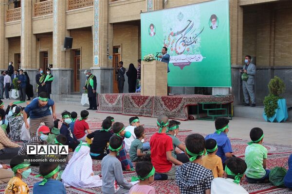 اجتماع بزرگ روزه اولی‌ها و روزه کله‌‍ گنجشکی‌های استان فارس